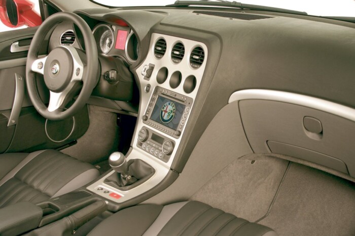 Senki se gondol erre a gyönyörű használt autóra, pedig befektetésnek is jó 9