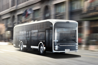 Vadonatúj Ikarus trolikat kap a főváros