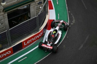 Visszafogja magát az eltiltás küszöbén álló F1-pilóta