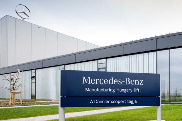 Apró vándoroknak segít a kecskeméti autógyár