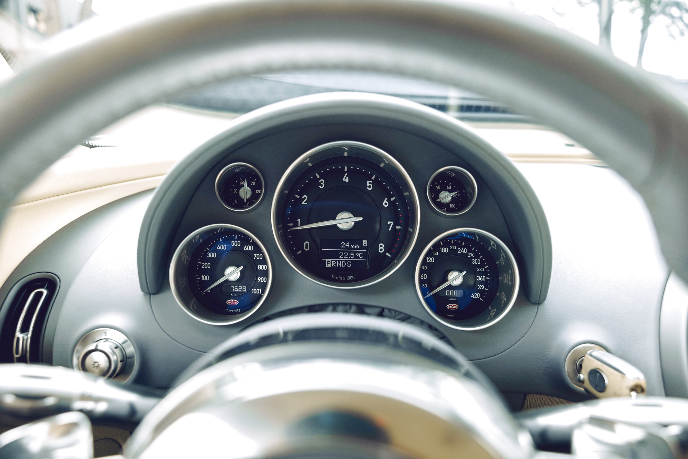 2008-bugatti-veyron-16-4-pur-sang_1387304 | Vezess | Vezess