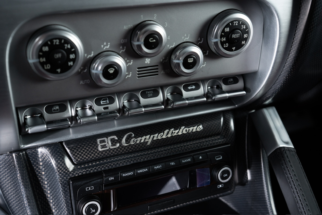 2008_alfa-romeo_8c-competizione_alfa_romeo_8c_competizione_113-19448 | Vezess | Vezess