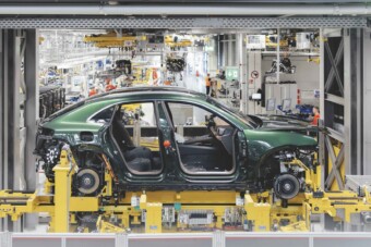 100 ezer autóipari dolgozót rúgnak ki Németországban, itt vannak a részletek