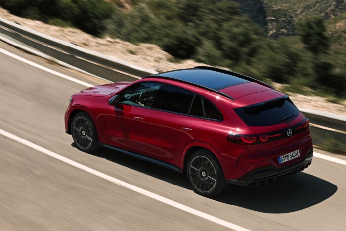 Világító csillag, szuperagy, vegán belső: itt az új Mercedes SUV 16