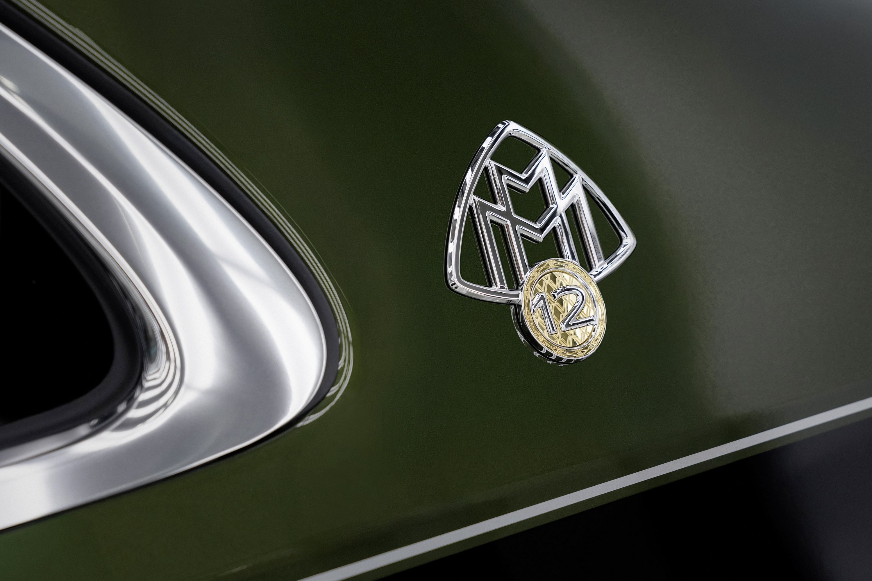 Die Mercedes-Maybach V12 Edition Tradition trifft auf Design und Handwerkskunst The Mercedes-Maybach V12 Edition - where legacy meets design and craftsmanship | Vezess | Vezess