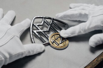 A Mercedes elment a falig, innen nincs tovább