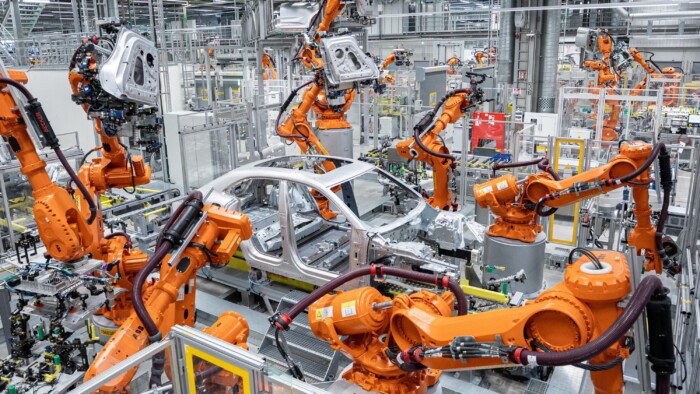 100 ezer autóipari dolgozót rúgnak ki Németországban, itt vannak a részletek 6