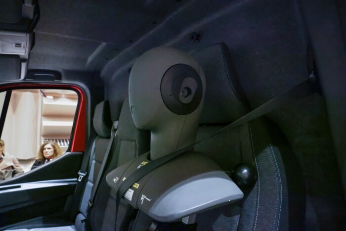 Így fejleszt a Renault új járműveket 10 | Vezess Így fejleszt a Renault új járműveket 10