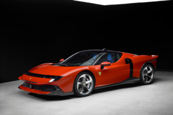 Videón az új Ferrari Testarossa