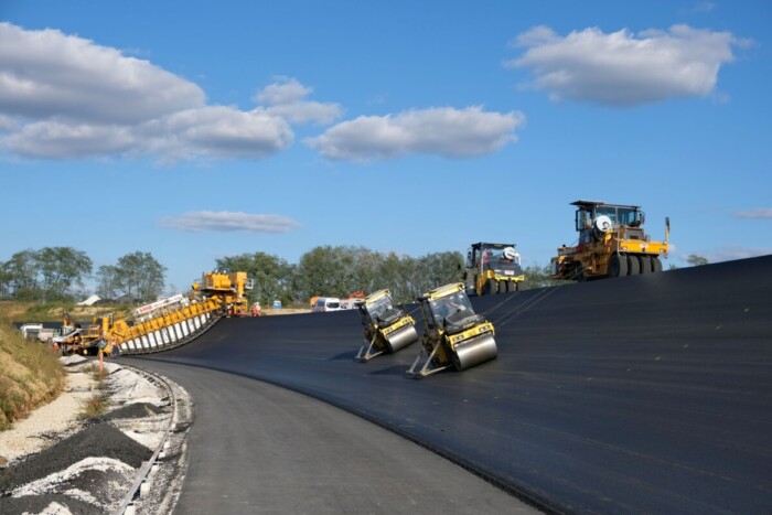 240-nel próbáltuk ki a magyar oválpályát 7