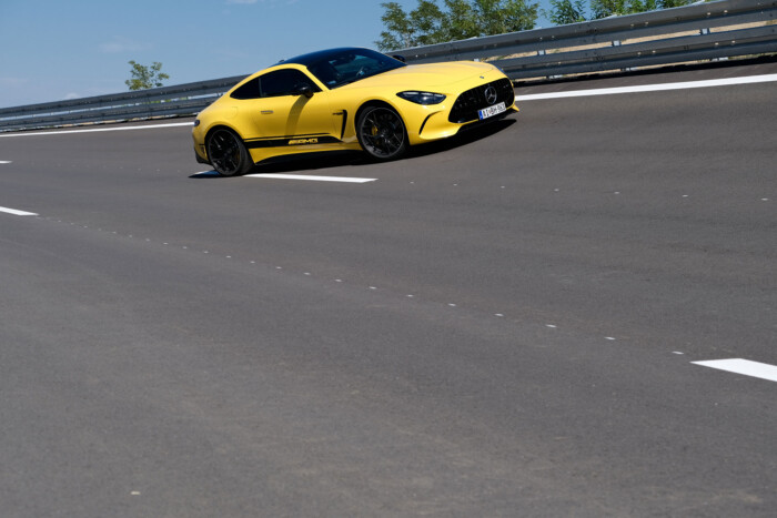 240-nel próbáltuk ki a magyar oválpályát 8