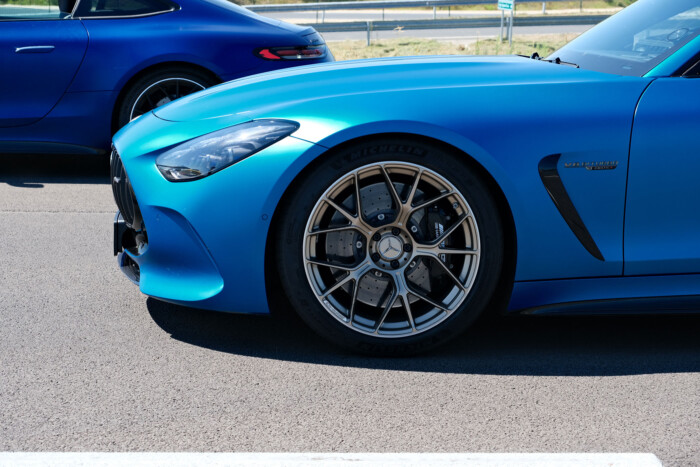 240-nel próbáltuk ki a magyar oválpályát 9