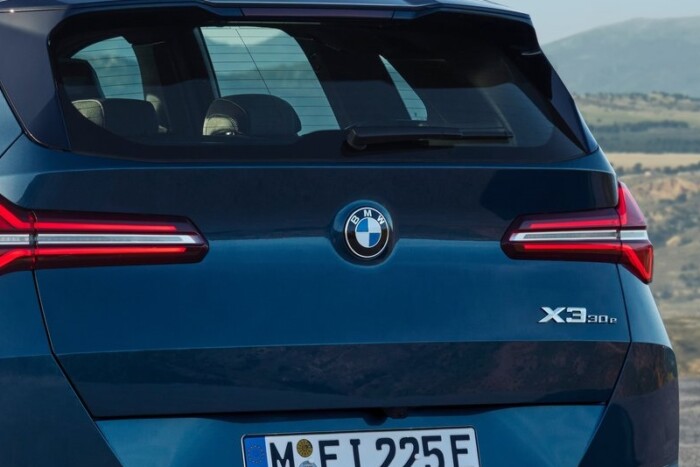 Feltűnt, hogy logót váltott a BMW? 2 | Vezess Feltűnt, hogy logót váltott a BMW? 2