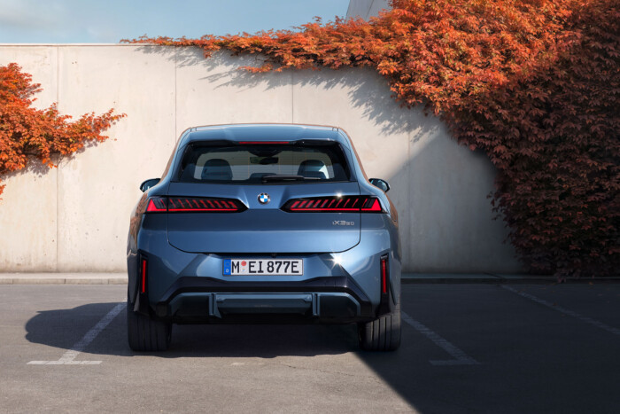 Ilyen testközelből az új magyar autó 27