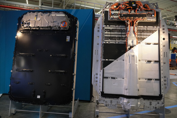 Ilyen testközelből az új magyar autó 20