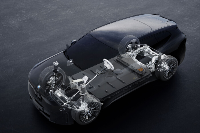 Ilyen testközelből az új magyar autó 17