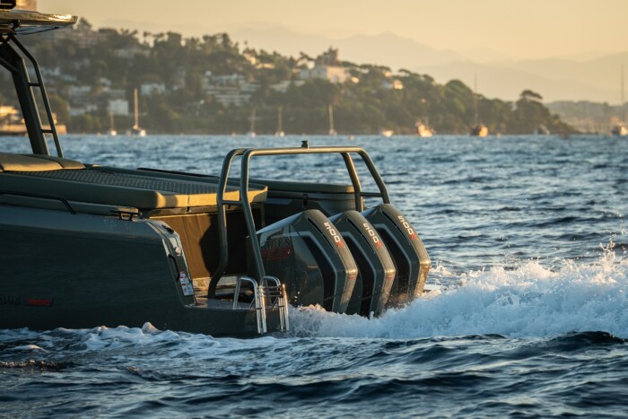 Három V8-assal üvölt ez a Brabus 6