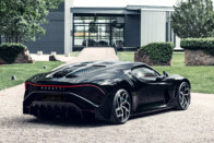 Visszatért Európába a 10 milliárdos autó 7