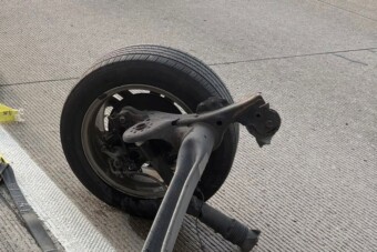 Radikális módszerrel cserkészték be a lopott autót a rendőrök