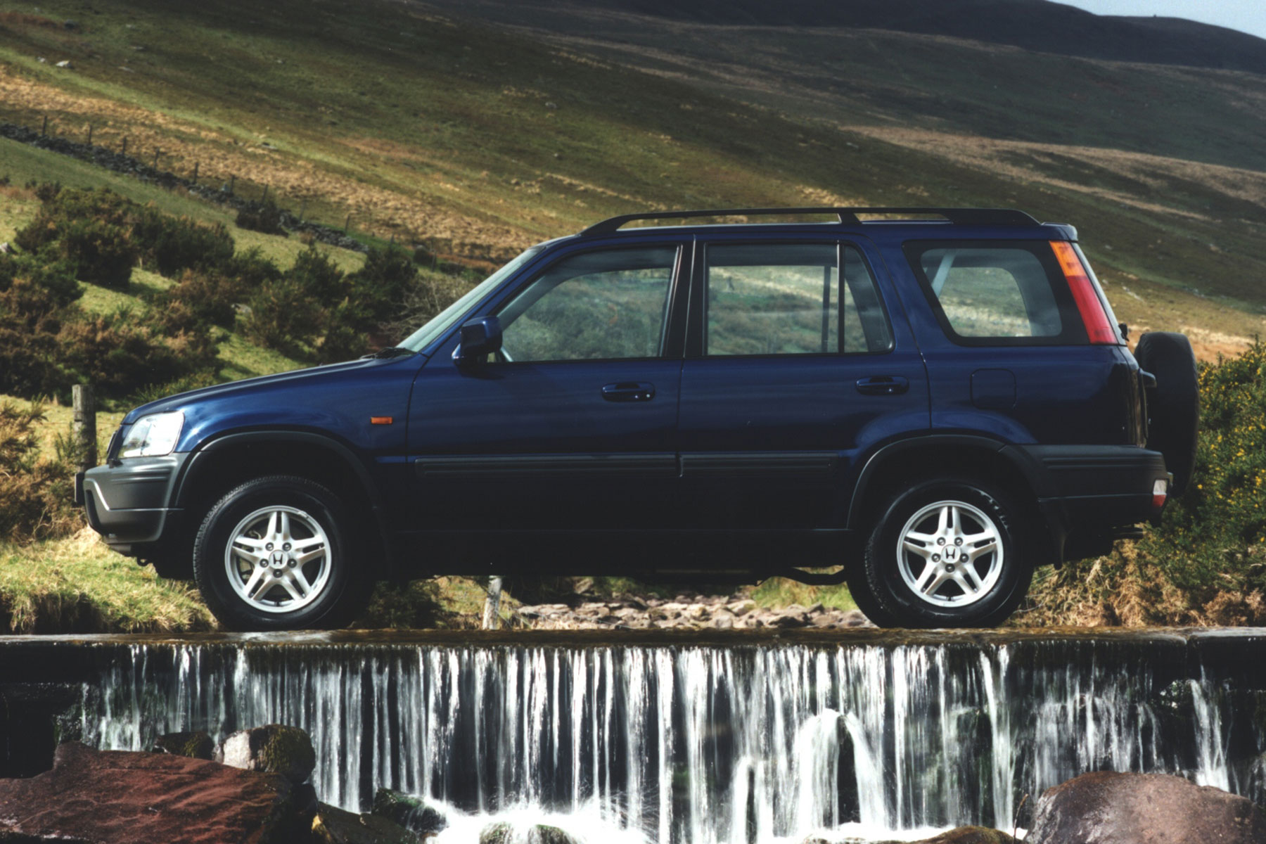 cr-v_1100nais | Vezess | Vezess