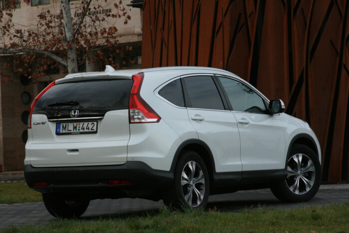 Mit keres egy kempingasztal a kocsiban? 27 | Vezess Mit keres egy kempingasztal a kocsiban? 27