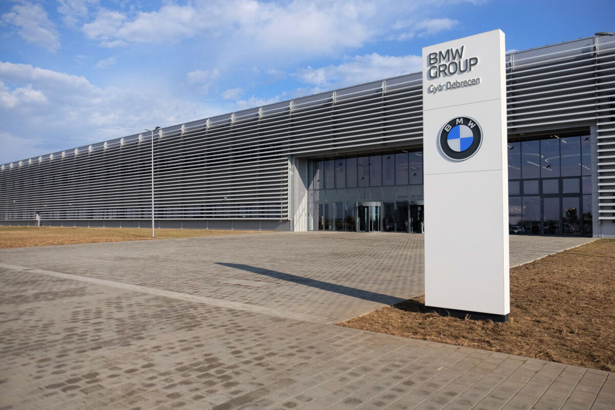 Fotókon a debreceni BMW második autója, ezt is nálunk fogják gyártani