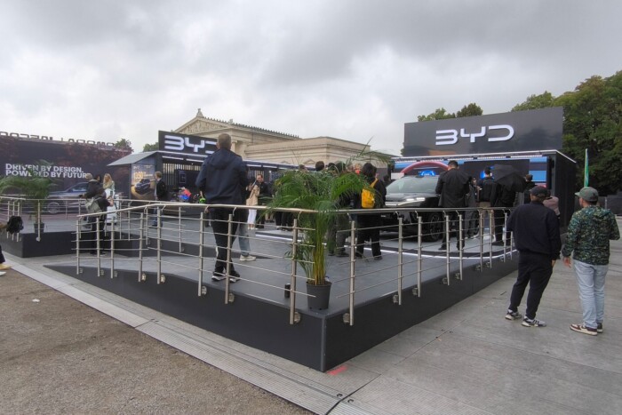 Európába jött a kínai légifotel 13