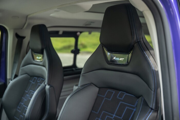 Sportautót faragott konnektoros haszonjárműveiből a Ford 14