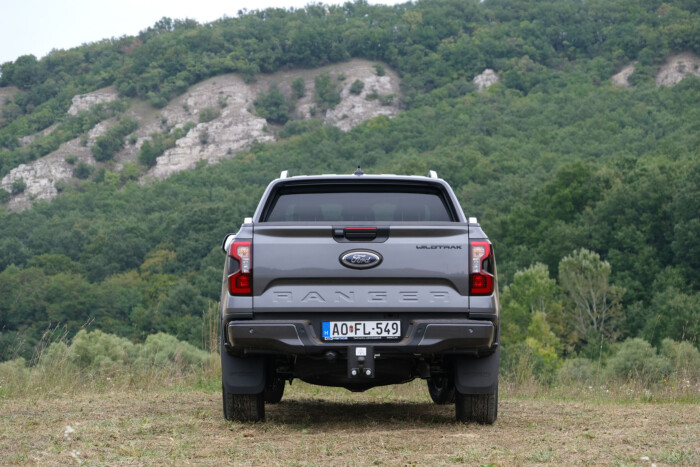 Olcsóbb hibriddel autózni, mint dízellel? 20