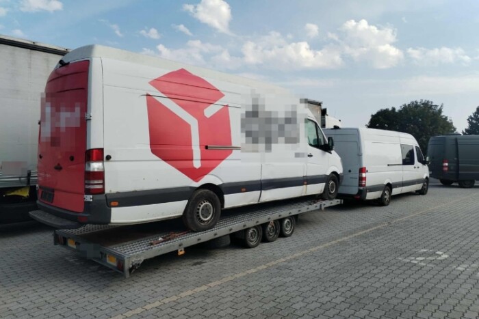 Őrületes túlsúlyt mértek a magyar rendőrök egy közúti ellenőrzésen