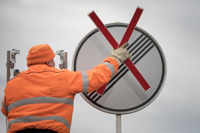 Viszlát, korlátlan autópályák? Tudósok lassítanának a tempón