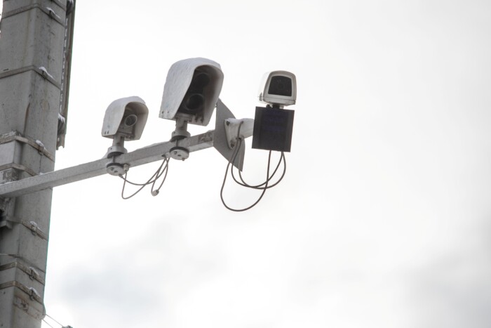 Rendhagyó traffipaxfotó készült Oroszországban: egy kutya döngetett 187-tel