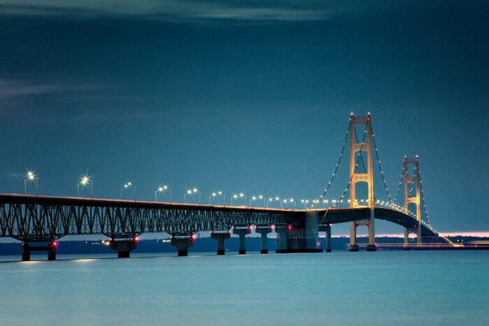 Több mint 1000 traktor vonult végig egy hídon, a látvány lenyűgöző