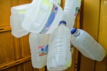 Házi benzint árult, a kommentelők pedig elszabadultak