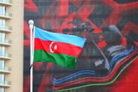 F1: Senna szintjére léphet Piastri Bakuban 2