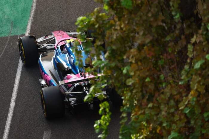 Döntött az F1-es csapat, kiszórja az újoncát