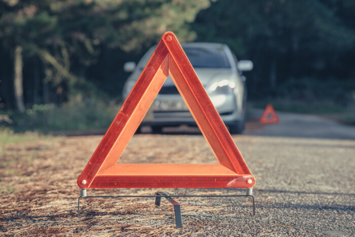 A pedáns svéd rendszerben egy elfelejtett elakadásjelzőért is brutális bírság járhat