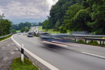 Banális hiba miatt csúszik az útfelújítás vége