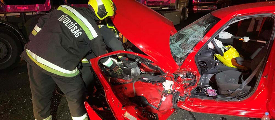 Így mentheti meg az életed az okostelefonod, ha karambolozol az autóddal