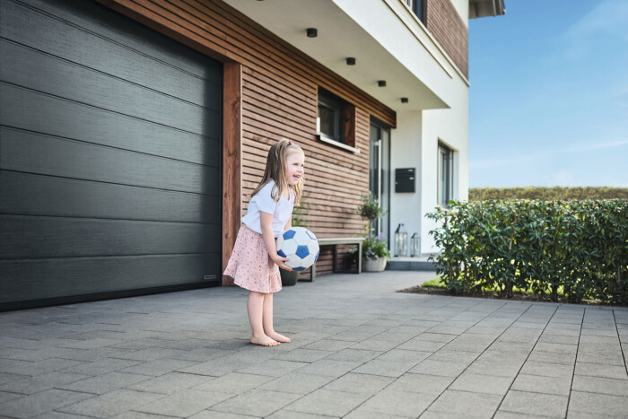 Sokat bukhatsz a gagyi garázsajtón 8