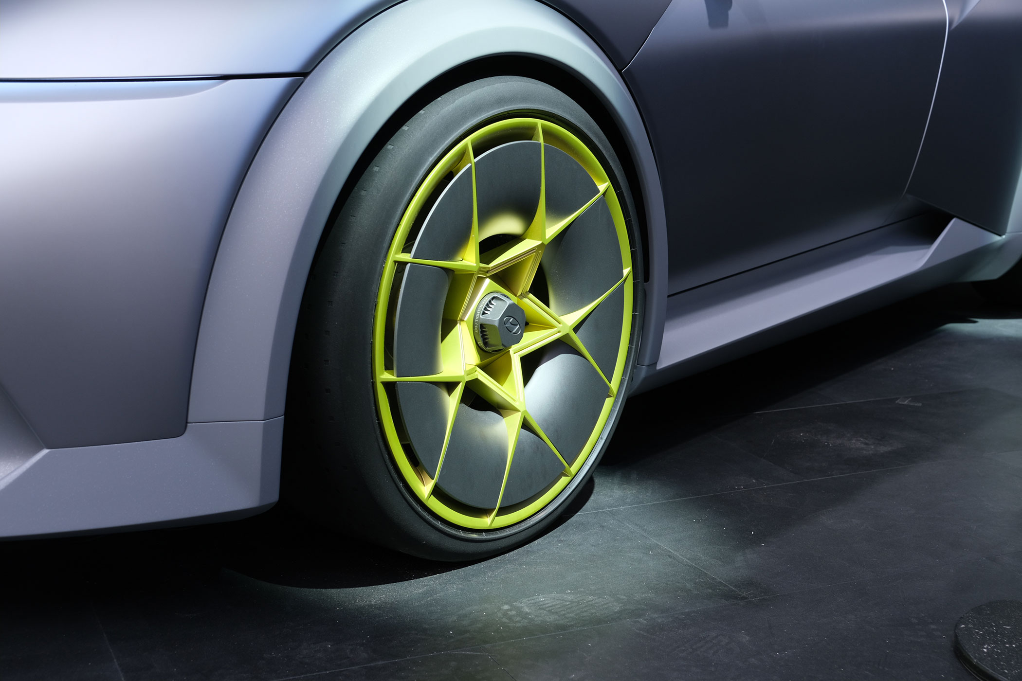 hyundai_three-8 | Vezess | Vezess