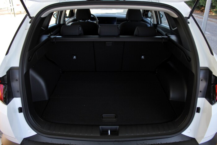 Fapadosan is vonzó ez a családi autó 14