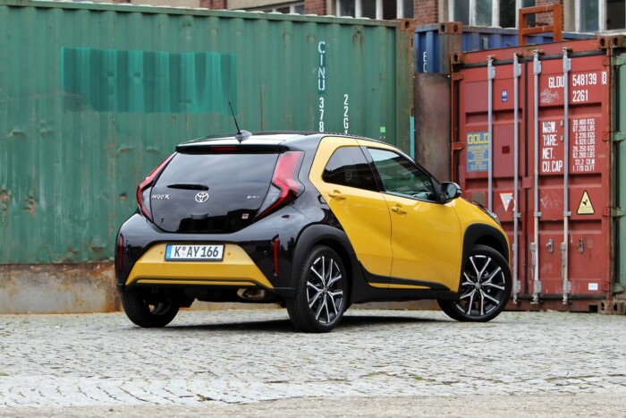 Zsebrakétává gyúrták a legkisebb Toyotát 7