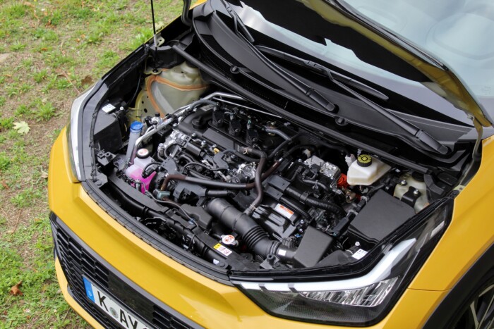 Zsebrakétává gyúrták a legkisebb Toyotát 16