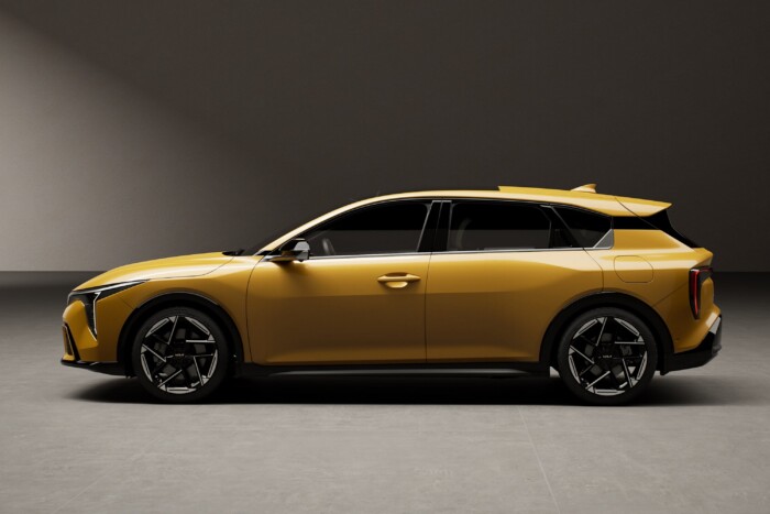 Villanyautónak látszó benzines újdonság a Kiától 7