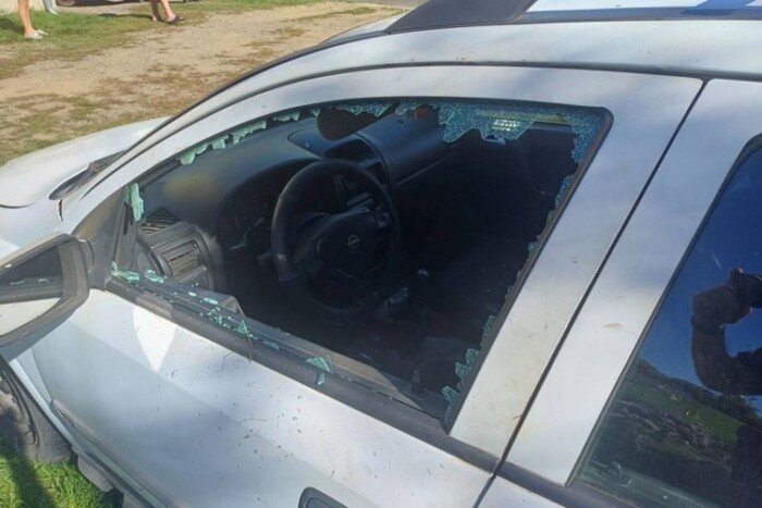 Buli után több kocsit is feltört, hogy hazajusson