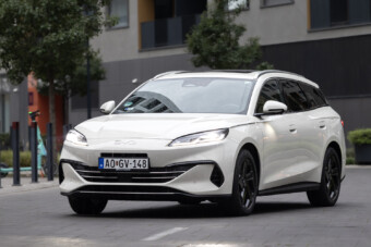 Szokatlan autót hozott a magyar piacra a BYD