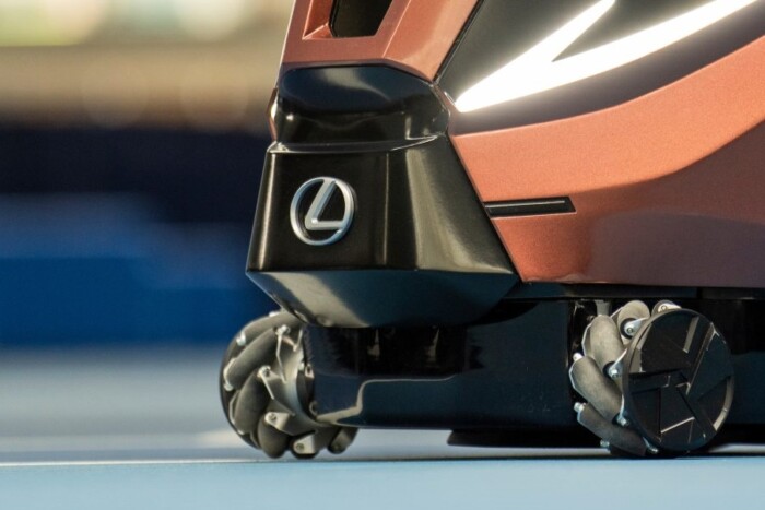 Már a 150 km/óra is brutális ettől a Lexustól