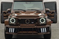 A Mercedes elment a falig, innen nincs tovább 13 A Mercedes elment a falig, innen nincs tovább 13