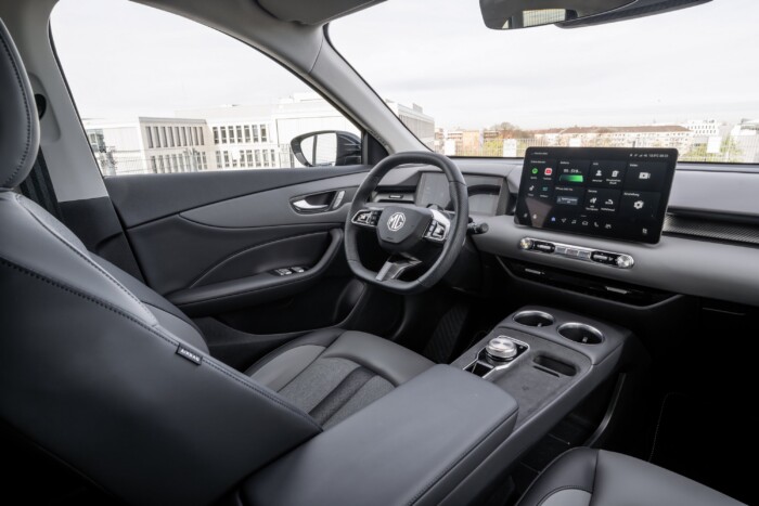 Új SUV-ot hoz az MG Magyarországra, jó árral indít 6